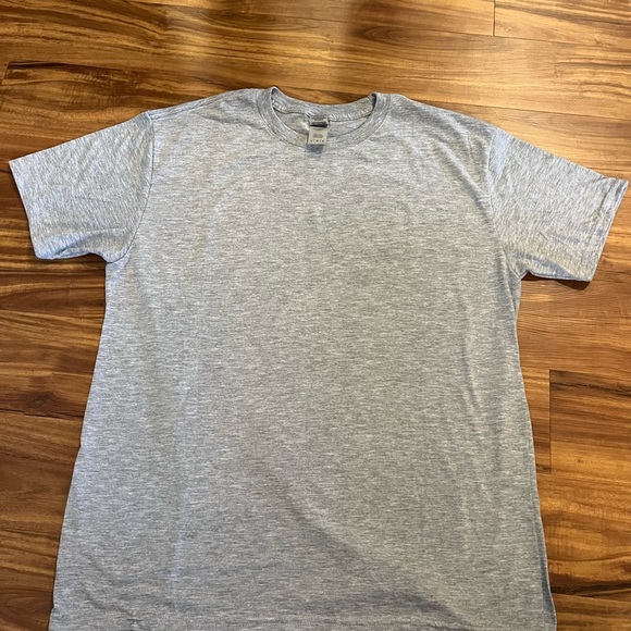 Gildan Large T-Shirt Bundle - Picture 4 of 5